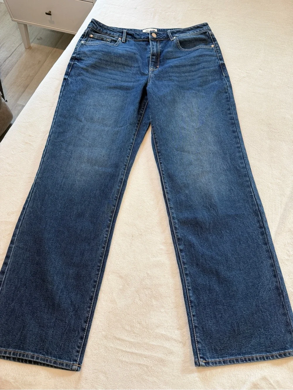 7 for all Mankind Jeans - Picture 6 of 7
